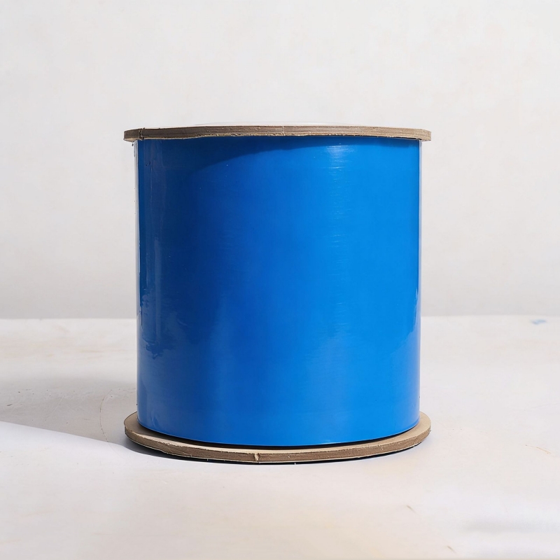 Sticky tape roll